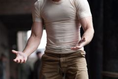 Chris Evans mostra il fisico in Captain America