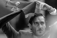 Francesco Totti con la maglia della Roma