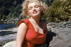 Marilyn Monroe con un abito rosso