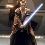 Ewan McGregor con la spada laser nella saga di Star Wars