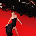 Sharon Stone sul tappeto rosso di Cannes