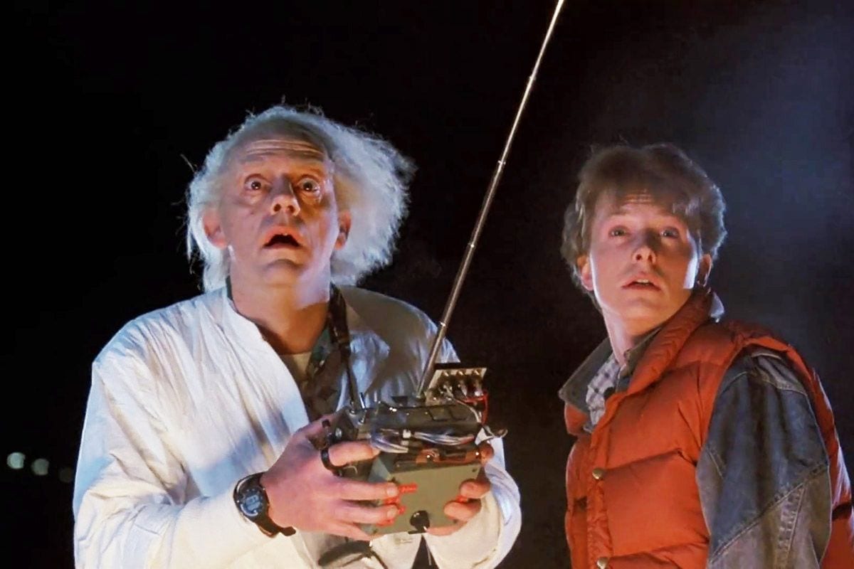 Christopher Lloyd e Michael J. Fox in Ritorno al futuro 