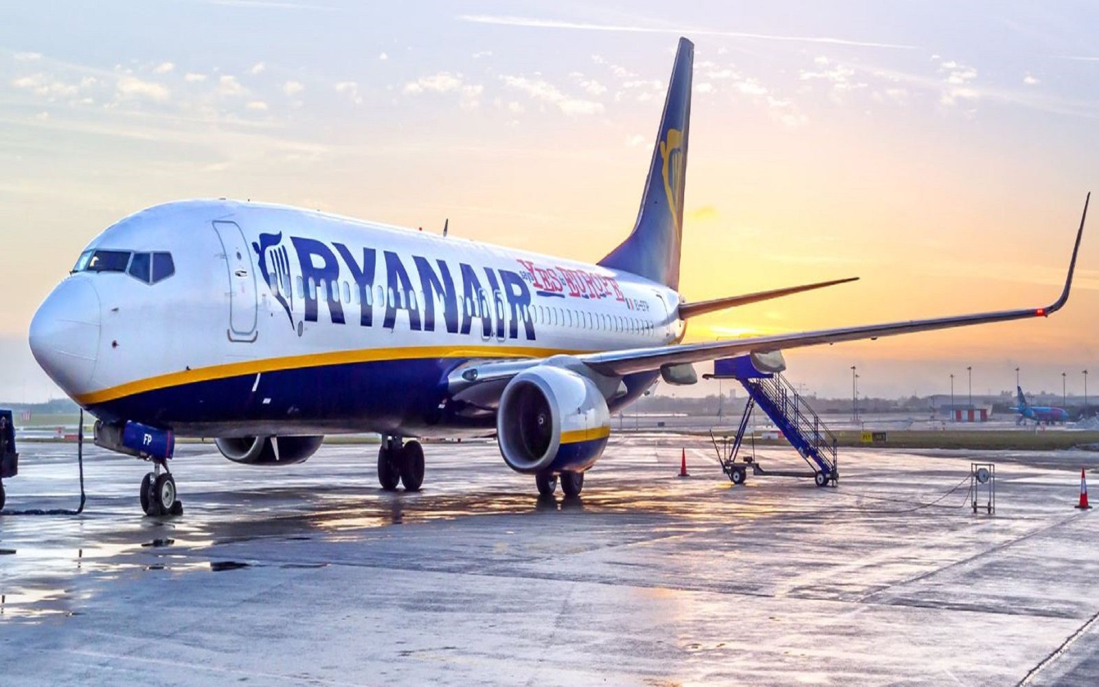 un aereo Ryanair