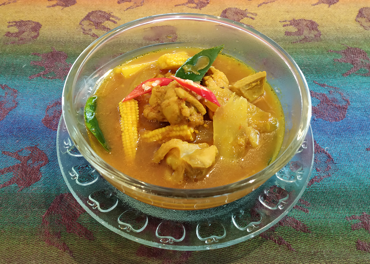 curry giallo thailandese
