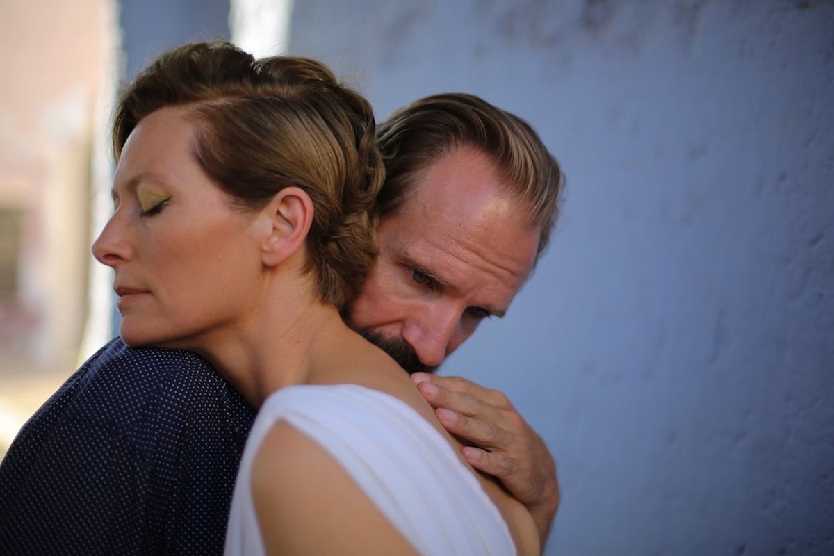 Tilda Swinton e Ralph Fiennes in A Bigger Splash