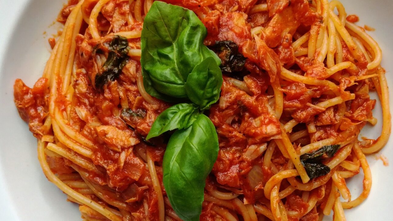 un piatto di veri spaghetti alla bolognese 