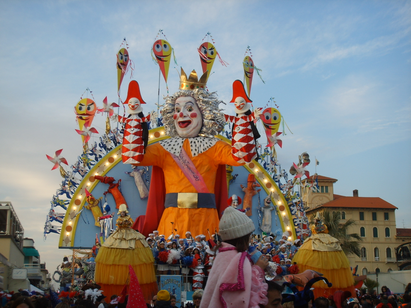 carro allegorico di Carnevale a Viareggio