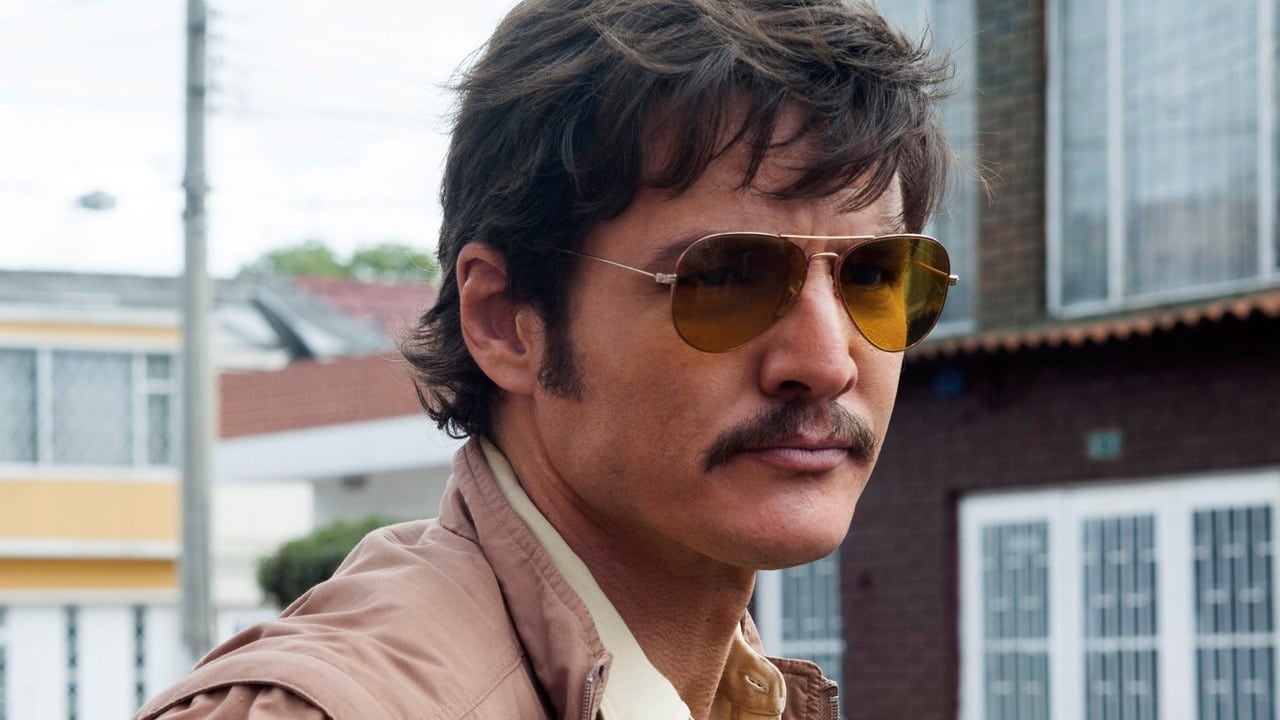 Primo piano di Pedro Pascal in Narcos