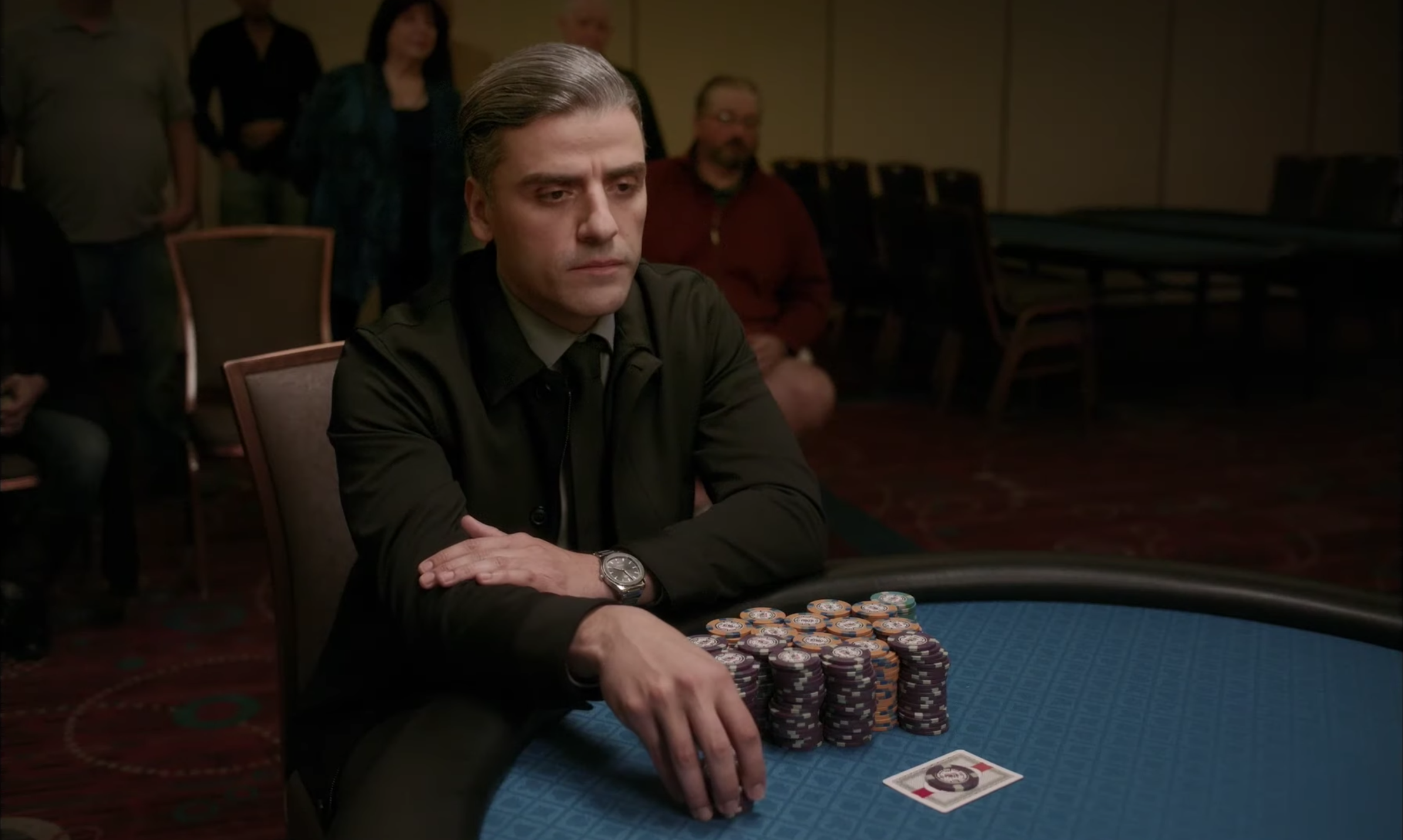 Oscar Isaac nel film Il collezionista di carte