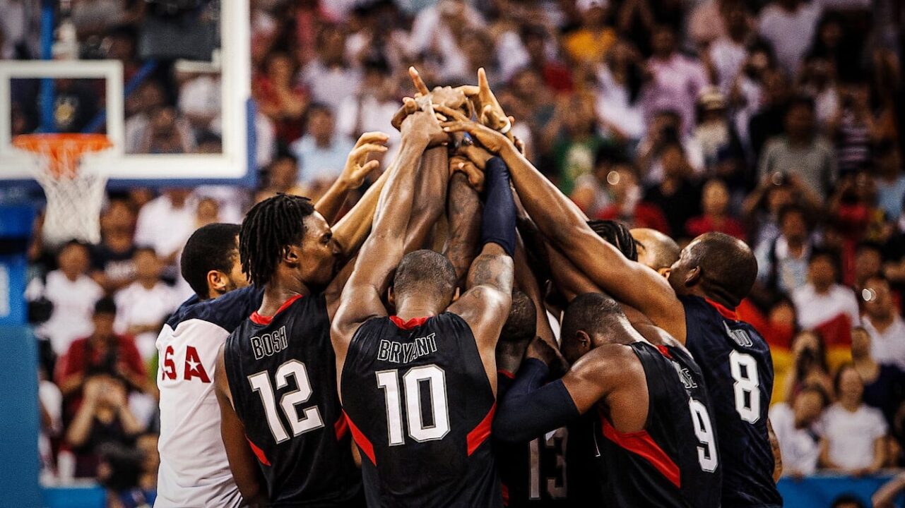La squadra di basket americano in The Redeem Team