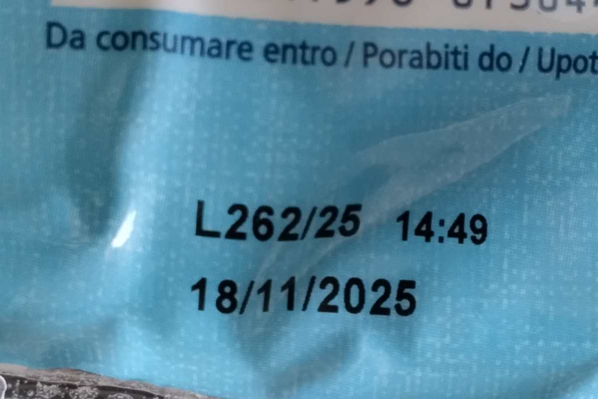 etichetta di prodotto con dicitura da consumare entro