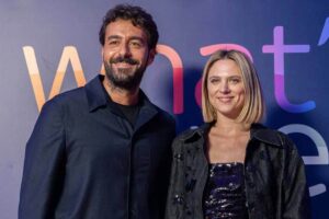 La coppia della nuova serie tv in onda su TV8